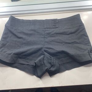 Black striped shorts, Size 9 woman’s